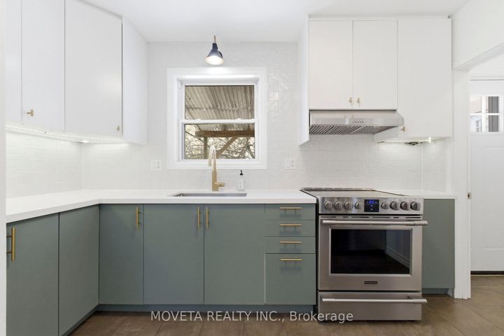 Photo 10 at 438 Silverthorn Avenue, Eglinton West, Toronto