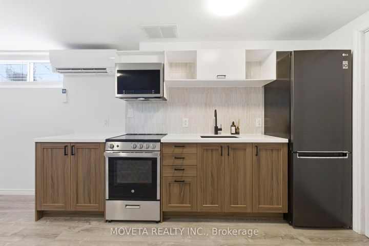 Photo 24 at 438 Silverthorn Avenue, Eglinton West, Toronto