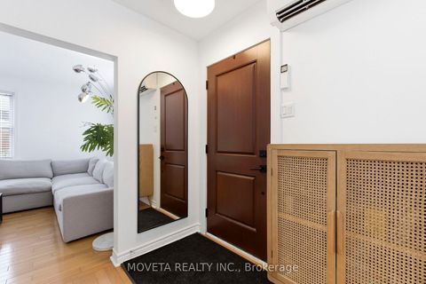 Photo 5 at 438 Silverthorn Avenue, Eglinton West, Toronto