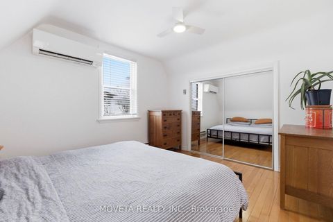 Photo 16 at 438 Silverthorn Avenue, Eglinton West, Toronto