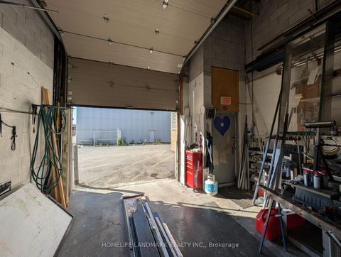 Photo 9 at 19 - 50 Weybright Court, Malvern West, Toronto