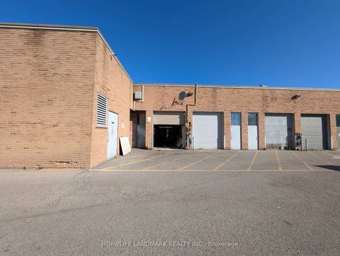Photo 11 at 19 - 50 Weybright Court, Malvern West, Toronto