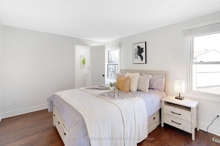 Photo 13 at 40 - 7340 Copenhagen Road, Meadowvale, Mississauga