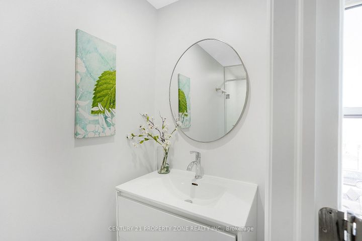 Photo 14 at 40 - 7340 Copenhagen Road, Meadowvale, Mississauga