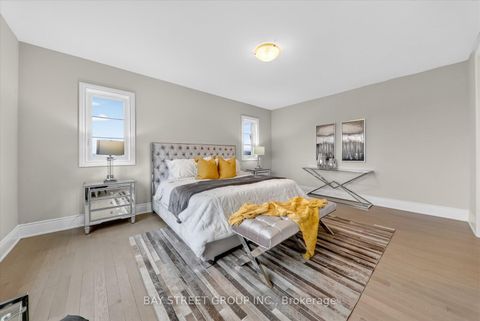 Photo 23 at 37 Meizhou Avenue, Angus Glen, Markham