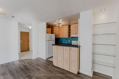 Photo 3 at 2507 - 55 Centre Avenue, Bay Street Corridor, Toronto