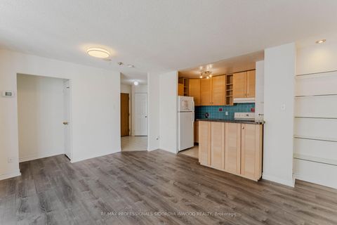 Photo 4 at 2507 - 55 Centre Avenue, Bay Street Corridor, Toronto