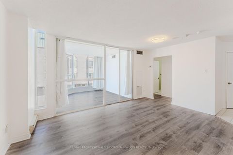 Photo 7 at 2507 - 55 Centre Avenue, Bay Street Corridor, Toronto