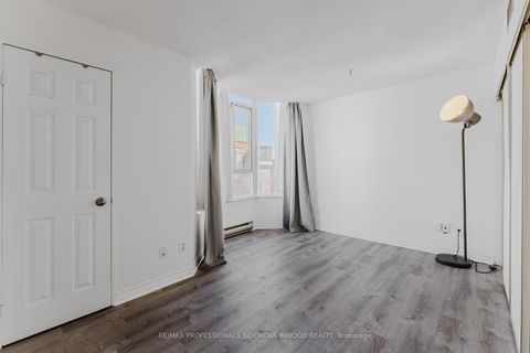 Photo 13 at 2507 - 55 Centre Avenue, Bay Street Corridor, Toronto