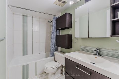 Photo 15 at 2507 - 55 Centre Avenue, Bay Street Corridor, Toronto