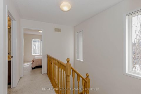 Photo 15 at 45 - 5035 Oscar Peterson Blvd Boulevard, Churchill Meadows, Mississauga