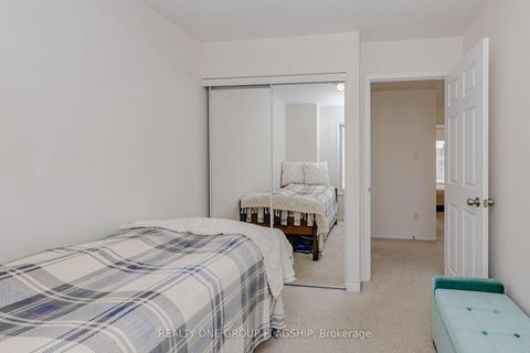 Photo 24 at 45 - 5035 Oscar Peterson Blvd Boulevard, Churchill Meadows, Mississauga