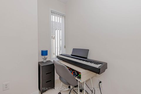 Photo 29 at 45 - 5035 Oscar Peterson Blvd Boulevard, Churchill Meadows, Mississauga