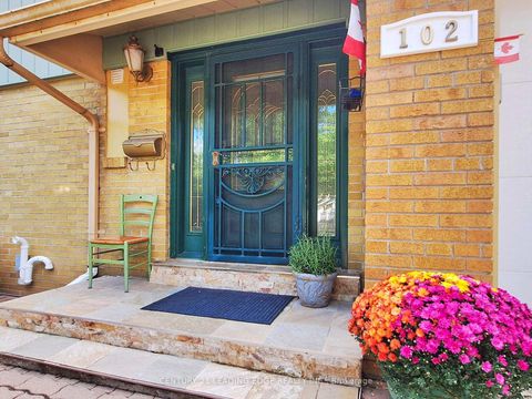 Photo 6 at 102 Botany Hill Road, Morningside, Toronto