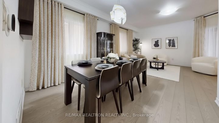 Photo 3 at 86 Eagle Peak Drive, Westbrook, Richmond Hill