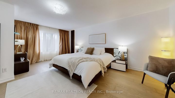 Photo 19 at 86 Eagle Peak Drive, Westbrook, Richmond Hill