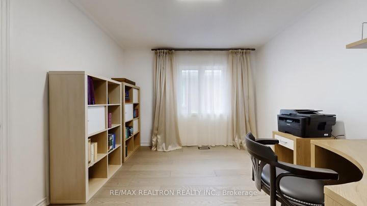 Photo 30 at 86 Eagle Peak Drive, Westbrook, Richmond Hill