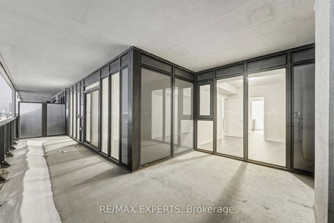 Photo 4 at 421 - 8960 Jane Street, Vellore Village, Vaughan