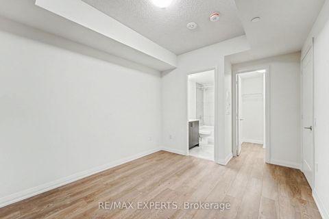 Photo 6 at 421 - 8960 Jane Street, Vellore Village, Vaughan