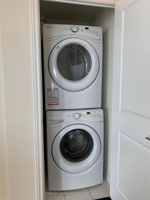 Photo 14 at 3810 - 4011 Brickstone Mews, Creditview, Mississauga