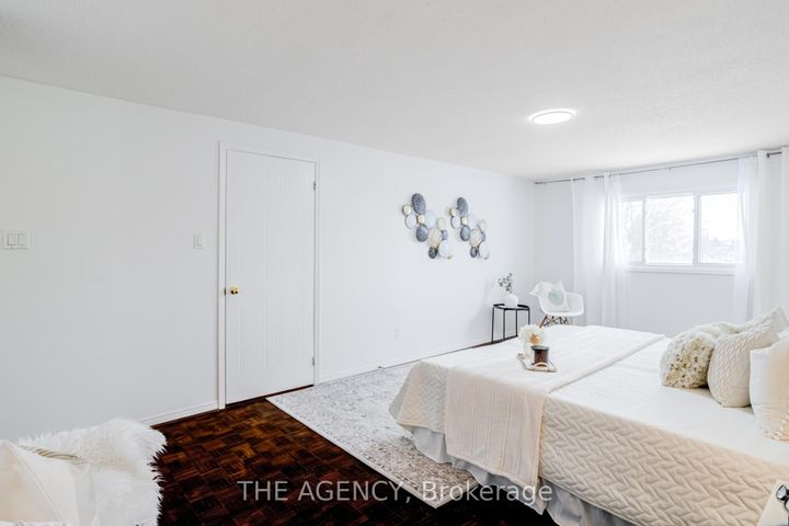 Photo 18 at 142 Greenbrae Circuit, Woburn, Toronto