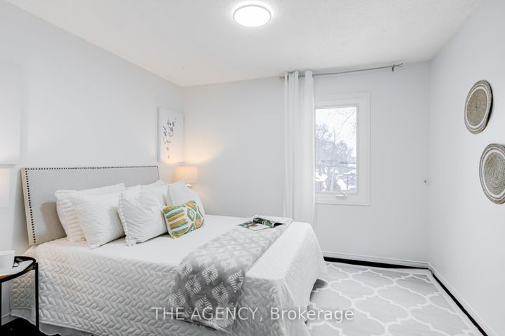 Photo 26 at 142 Greenbrae Circuit, Woburn, Toronto