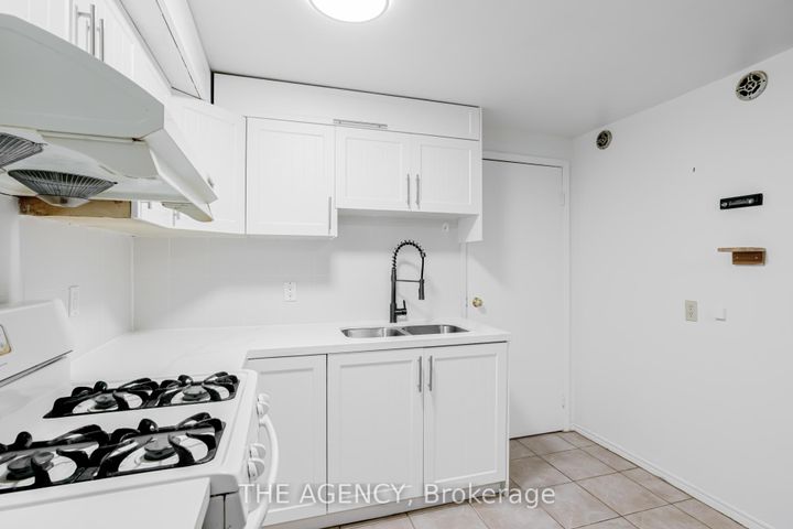 Photo 31 at 142 Greenbrae Circuit, Woburn, Toronto