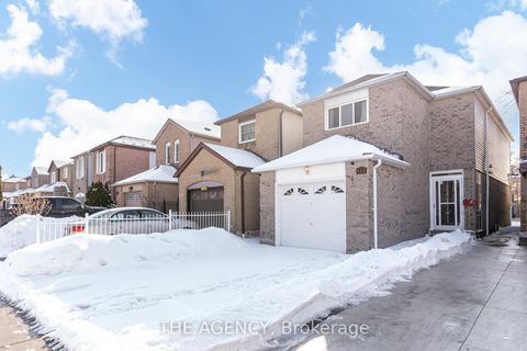 Photo 1 at 142 Greenbrae Circuit, Woburn, Toronto