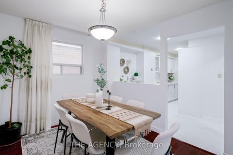 Photo 11 at 142 Greenbrae Circuit, Woburn, Toronto
