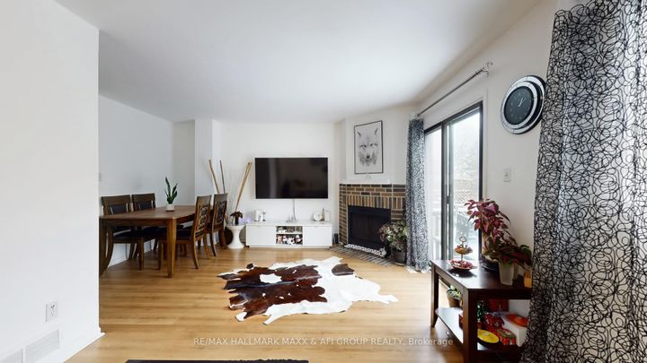 Photo 10 at 13 Don Head Village Boulevard, North Richvale, Richmond Hill