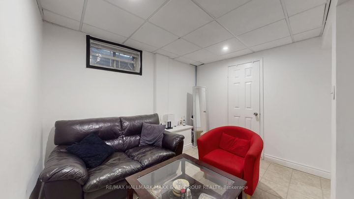 Photo 32 at 13 Don Head Village Boulevard, North Richvale, Richmond Hill