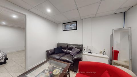 Photo 34 at 13 Don Head Village Boulevard, North Richvale, Richmond Hill