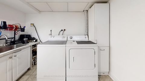 Photo 39 at 13 Don Head Village Boulevard, North Richvale, Richmond Hill