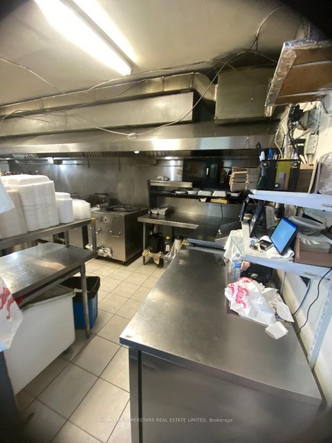 Photo 7 at 1753 Avenue Road E, Nortown, Toronto