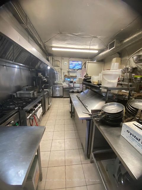 Photo 10 at 1753 Avenue Road E, Nortown, Toronto