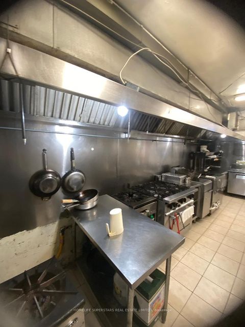 Photo 13 at 1753 Avenue Road E, Nortown, Toronto