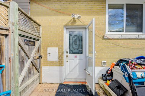 Photo 22 at 438 Marybay Crescent, Crosby, Richmond Hill