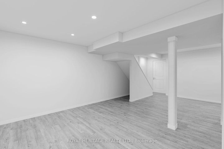 Photo 20 at 1251 Quest Circle, Meadowvale Village, Mississauga