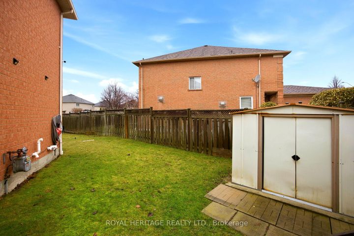 Photo 21 at 1251 Quest Circle, Meadowvale Village, Mississauga