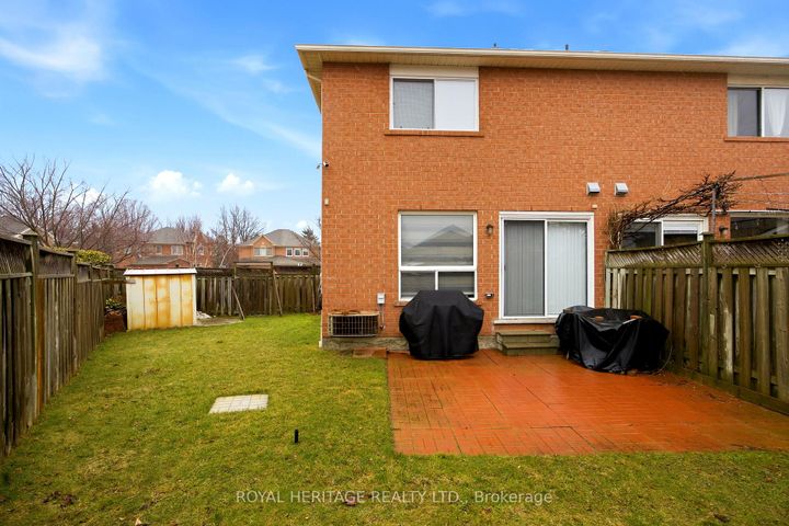 Photo 23 at 1251 Quest Circle, Meadowvale Village, Mississauga