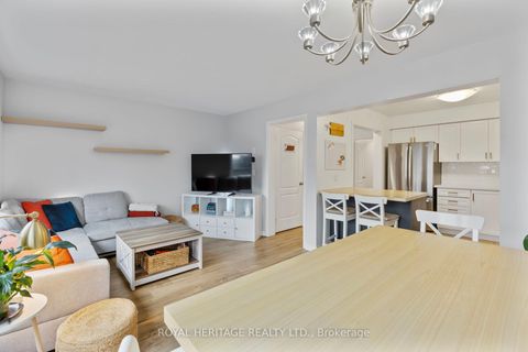 Photo 7 at 1251 Quest Circle, Meadowvale Village, Mississauga