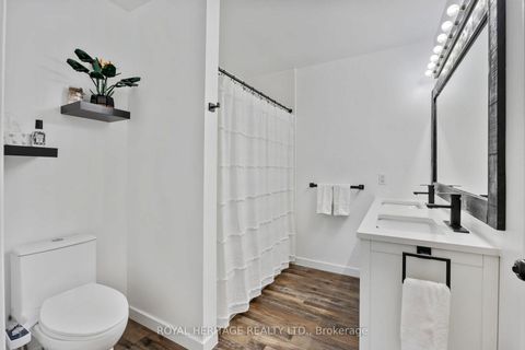 Photo 16 at 1251 Quest Circle, Meadowvale Village, Mississauga