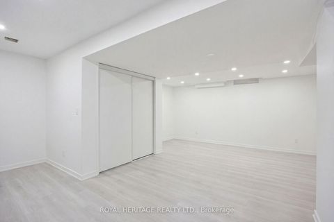 Photo 19 at 1251 Quest Circle, Meadowvale Village, Mississauga