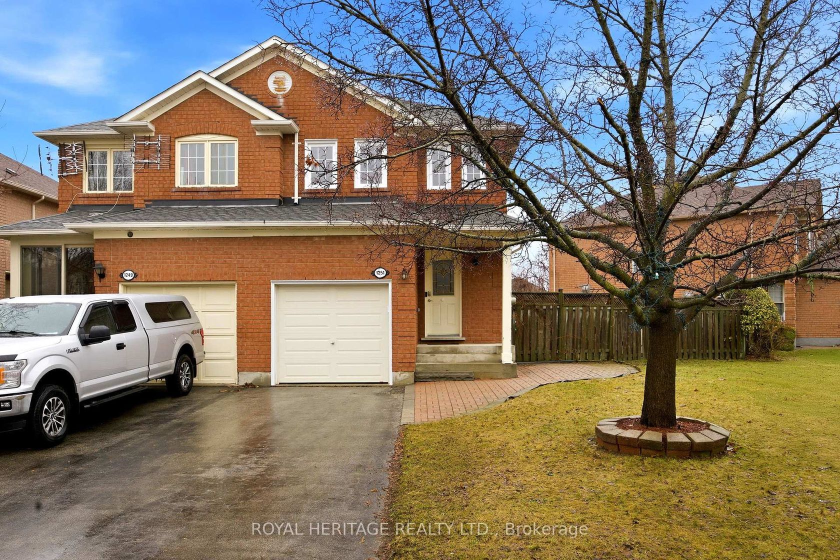 1251 Quest Circle, Meadowvale Village, Mississauga 2