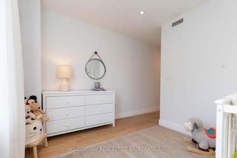 Photo 11 at 19 - 232 St. George Street, Annex, Toronto