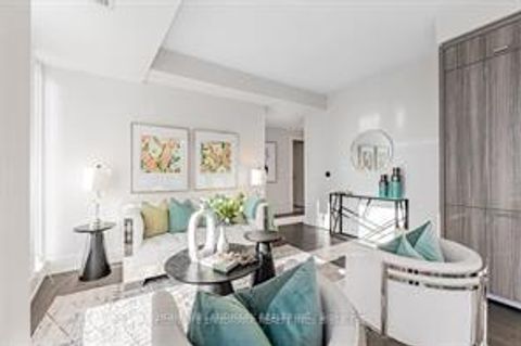 Photo 9 at 914 - 480 Front Street W, Waterfront Communities C1, Toronto