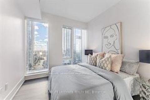 Photo 17 at 914 - 480 Front Street W, Waterfront Communities C1, Toronto