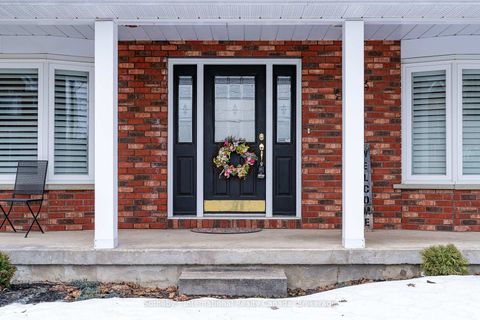 Photo 1 at 154 Mary Street, Creemore, Clearview