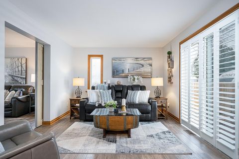 Photo 7 at 154 Mary Street, Creemore, Clearview