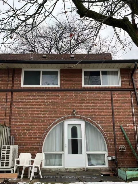 Photo 3 at 35 - 10 Esterbrooke Avenue, Don Valley Village, Toronto